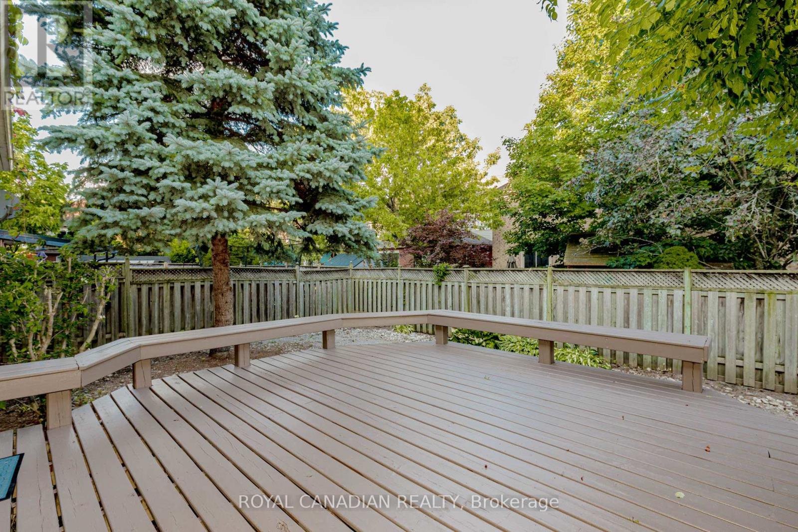 Photo 13 of 5180 Blue Spruce Avenue, Burlington ON