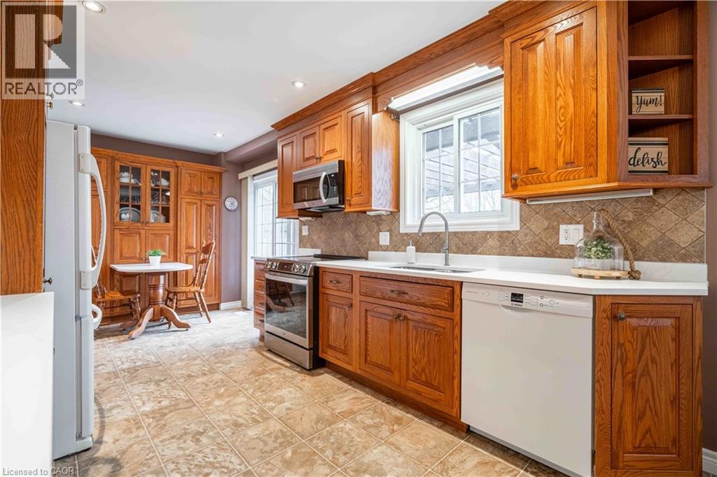 Photo 16 of 278 Morrison Drive, Caledonia ON