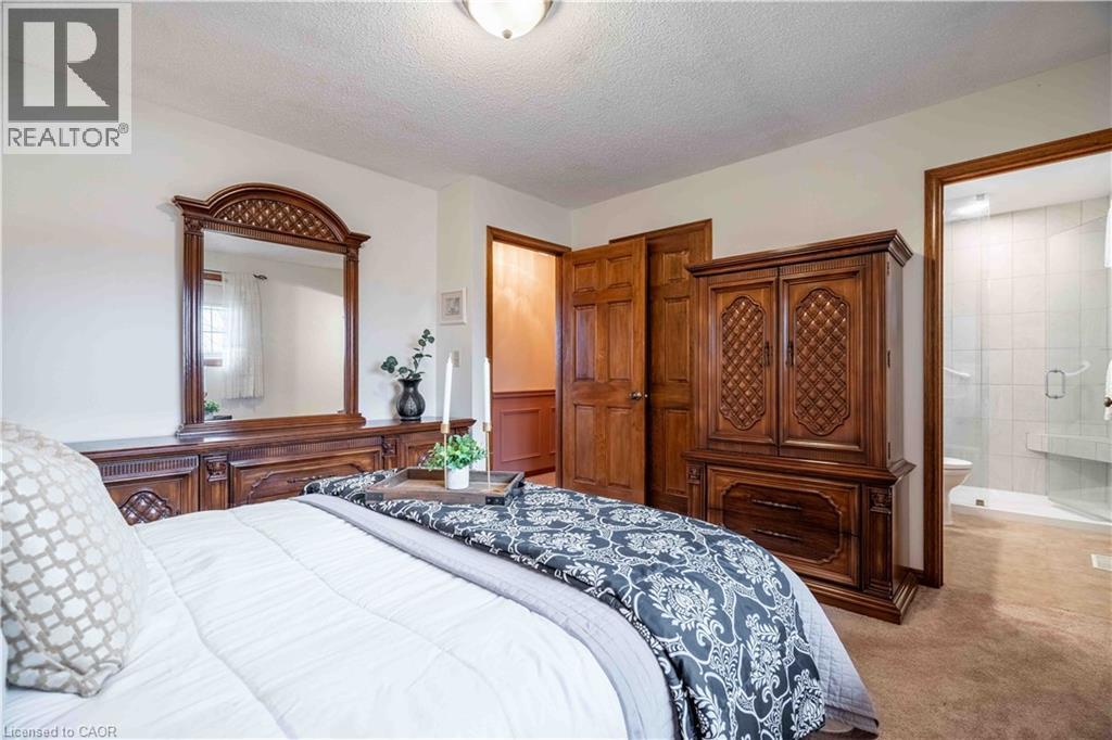 Photo 13 of 278 Morrison Drive, Caledonia ON