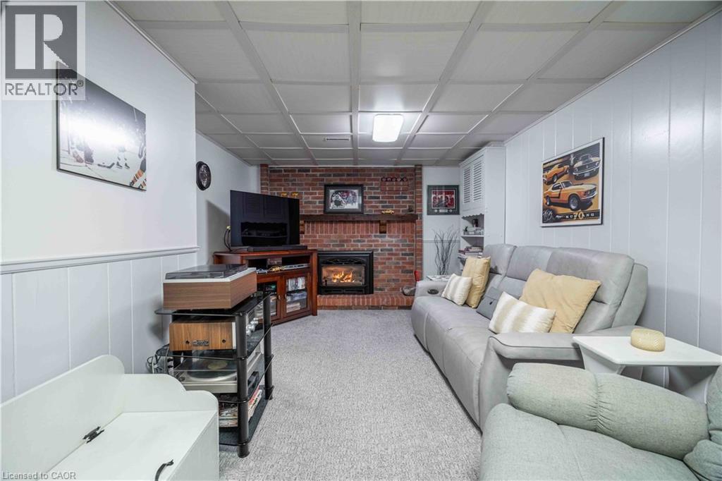 Photo 17 of 278 Morrison Drive, Caledonia ON