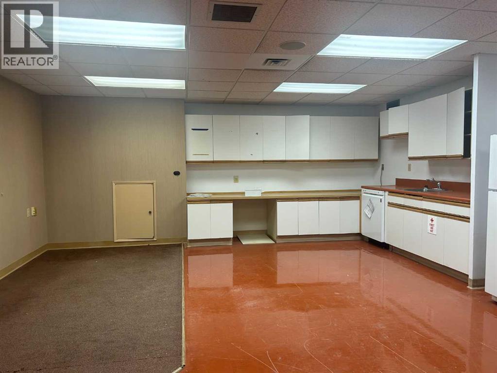 Photo 19 of 602 3 Street Se, Medicine Hat AB