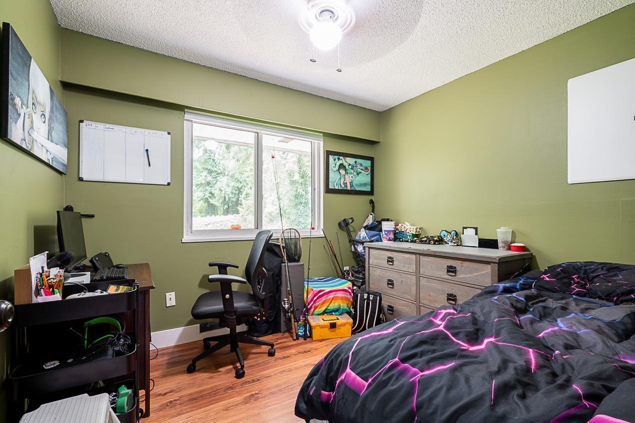 Photo 33 of 3890 200 Street, Langley BC