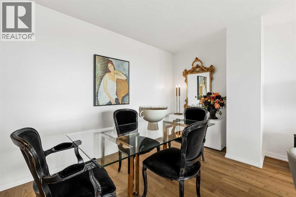 Single Family House for Sale in   Rideau Place SW Rideau Park Calgary 