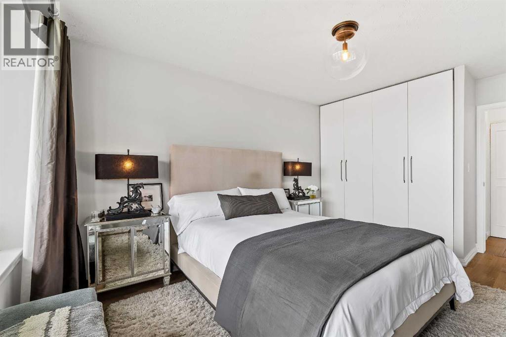 Single Family House for Sale in   Rideau Place SW Rideau Park Calgary 