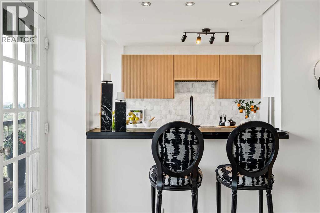 Single Family House for Sale in   Rideau Place SW Rideau Park Calgary 