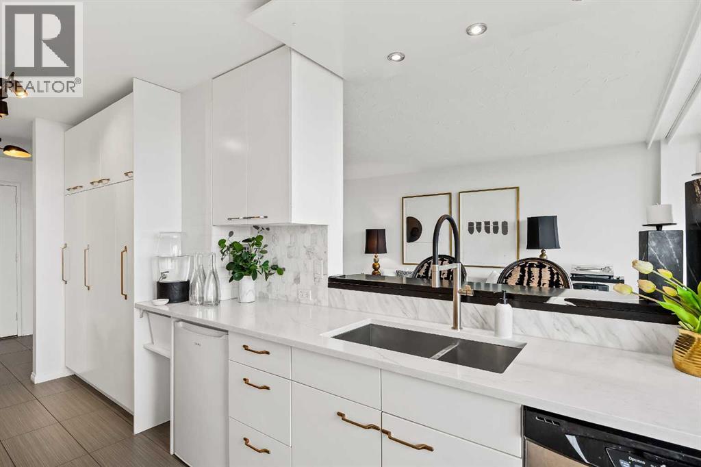 Single Family House for Sale in   Rideau Place SW Rideau Park Calgary 