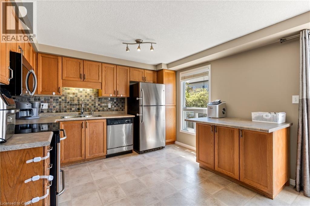 Photo 13 of 61 Madeleine Street, Kitchener ON