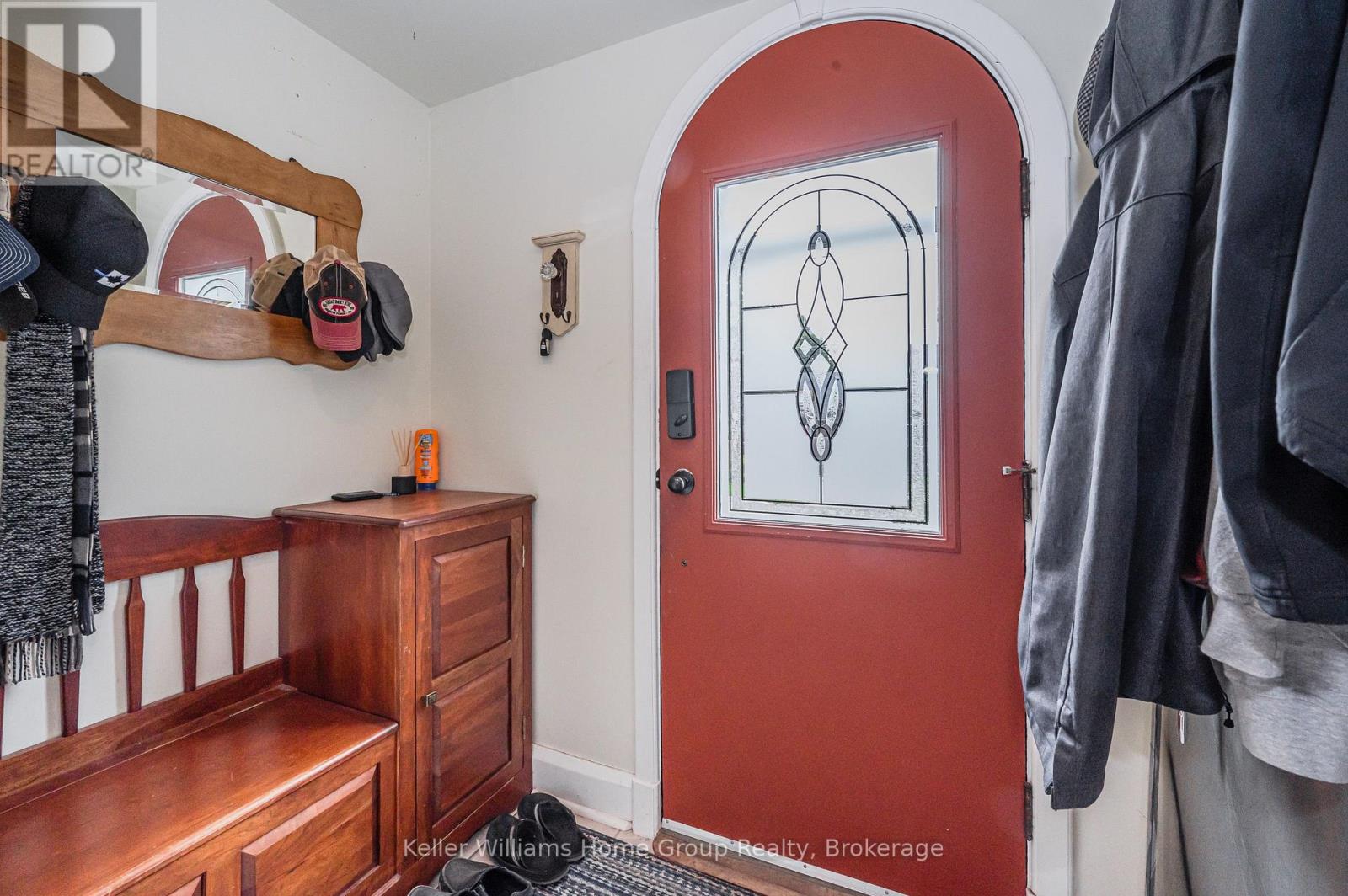 Photo 2 of 48 Dane Street, Kitchener ON