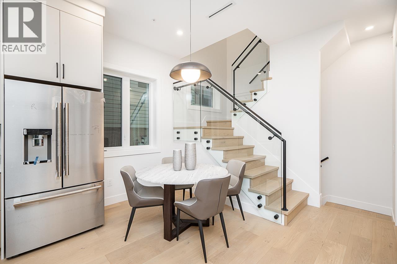 Photo 9 of 2 2753 Nanaimo Street, Vancouver BC