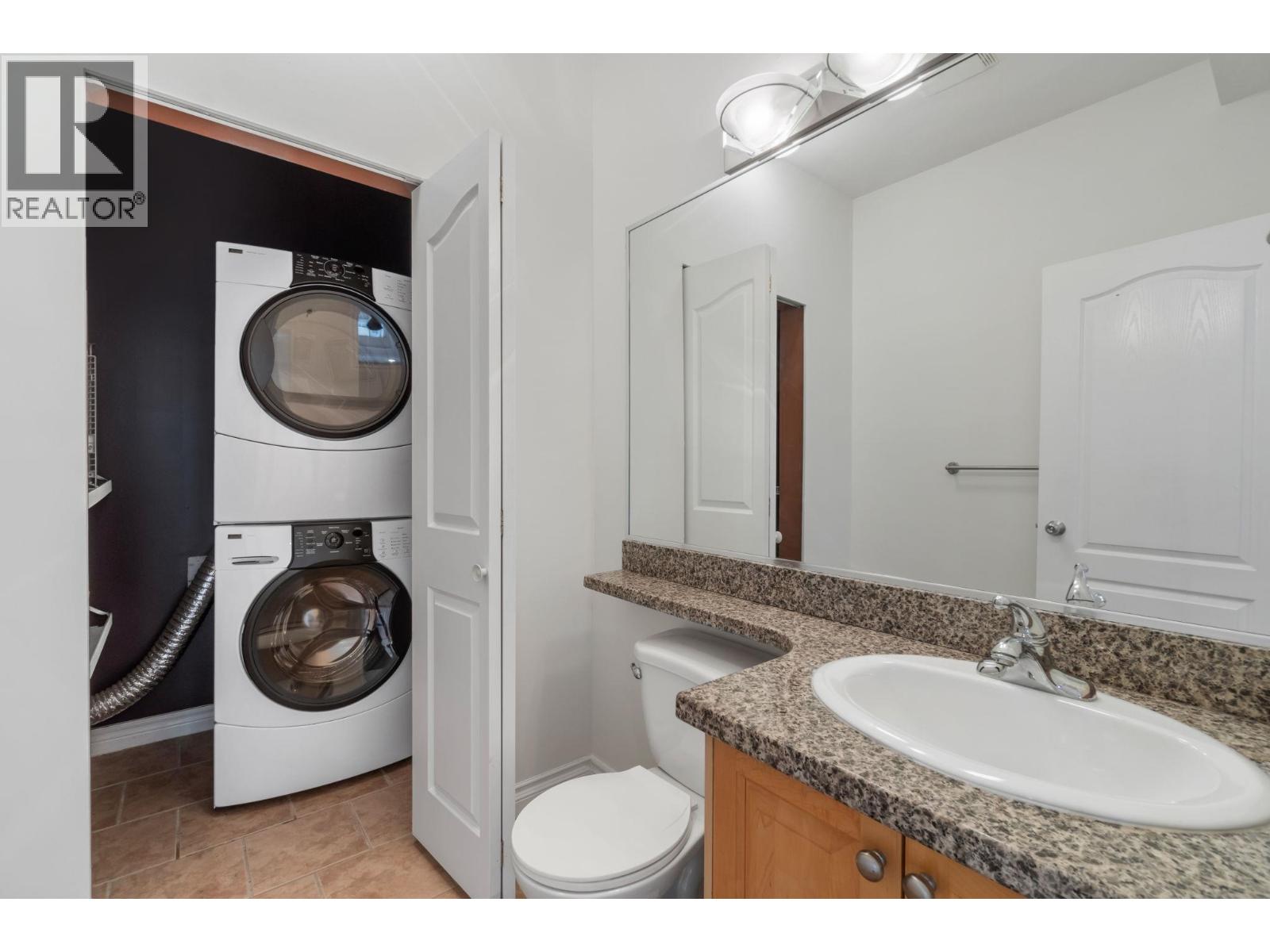 Photo 28 of 6475 Sperling Avenue, Burnaby BC