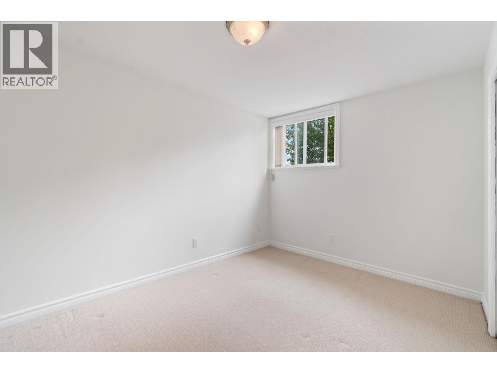 Photo 18 of 6475 Sperling Avenue, Burnaby BC