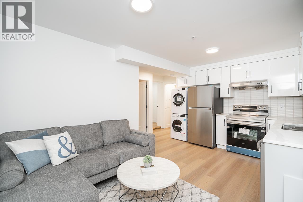 Photo 19 of 2 2753 Nanaimo Street, Vancouver BC