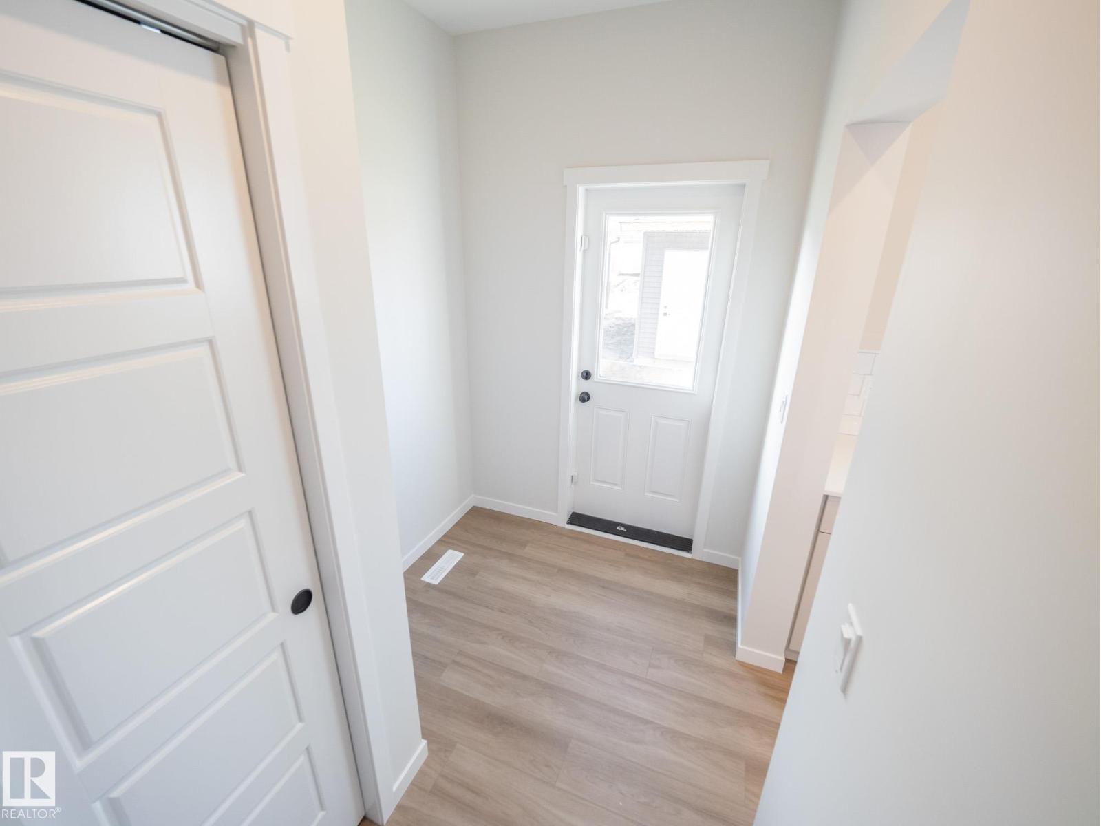 3 ETON LI, Spruce Grove