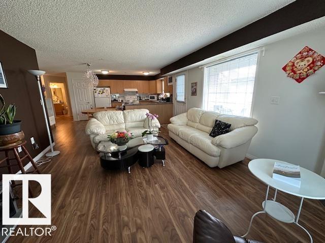 Photo 9 of 206 8715 82 Av Nw, Edmonton AB