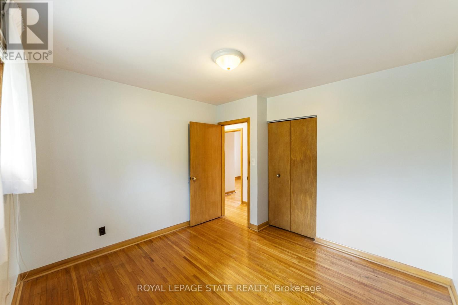 Photo 6 of 347 Hixon Road, Hamilton ON