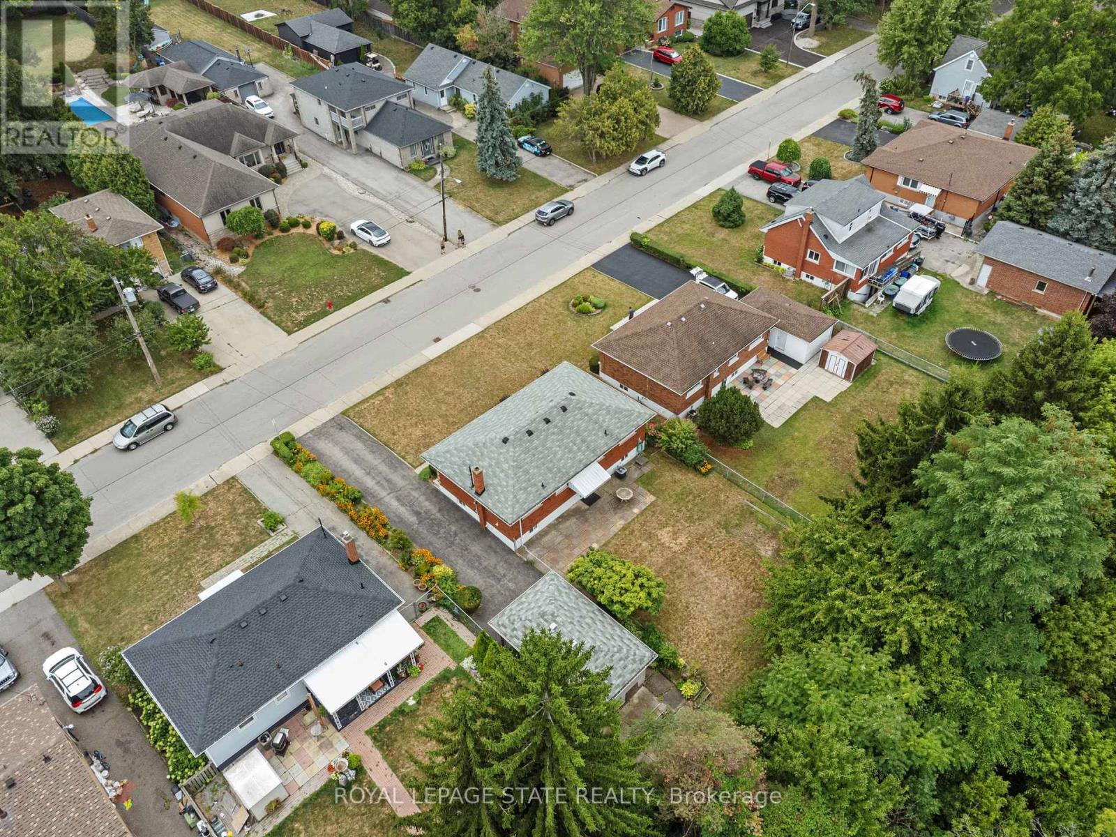 Photo 21 of 347 Hixon Road, Hamilton ON