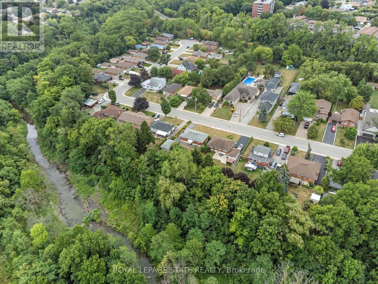 Photo 33 of 347 Hixon Road, Hamilton ON