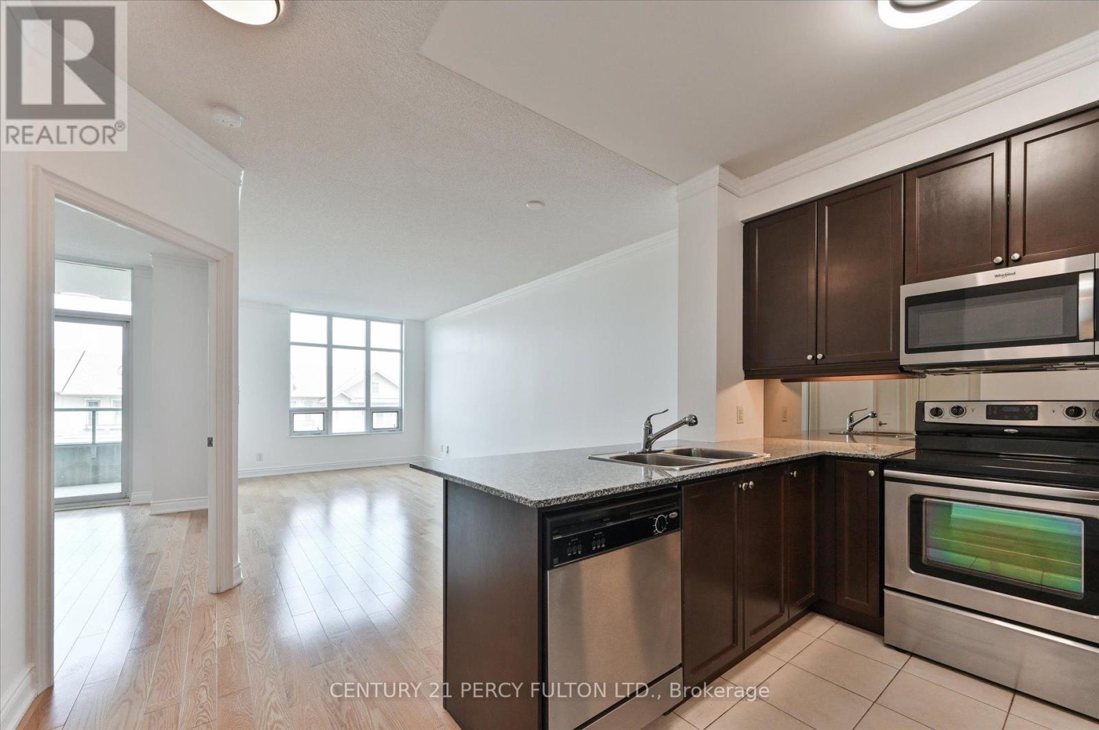 Photo 16 of 317 20 Bloorview Place, Toronto ON