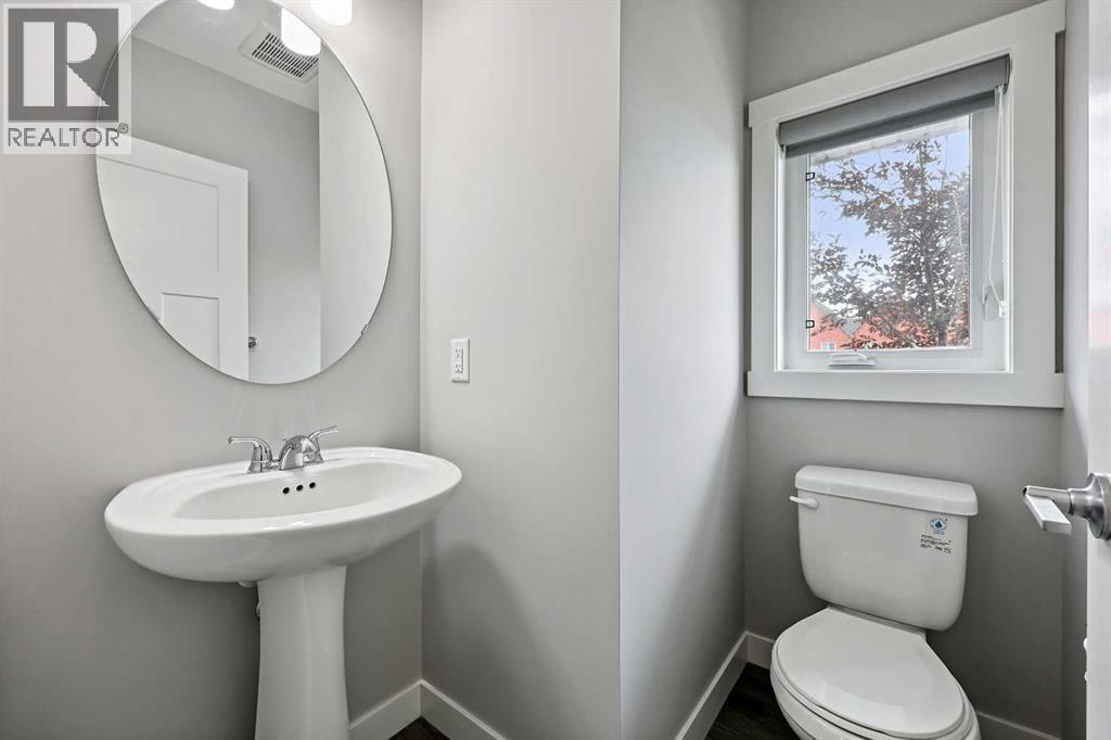 189 Livingston Common NE, Calgary, Alberta
