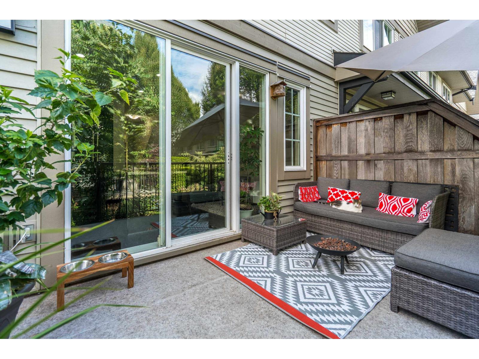 Photo 3 of 252 2501 161 A Street, Surrey BC