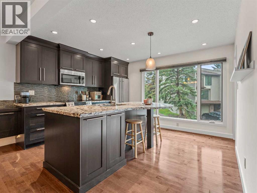 Single Family House 4 Level for Sale in  Point Mckay Road NW Point McKay Calgary 