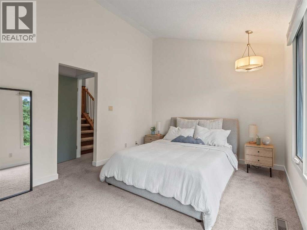 Single Family House 4 Level for Sale in  Point Mckay Road NW Point McKay Calgary 