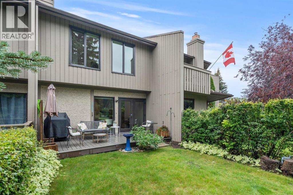 Single Family House 4 Level for Sale in  Point Mckay Road NW Point McKay Calgary 