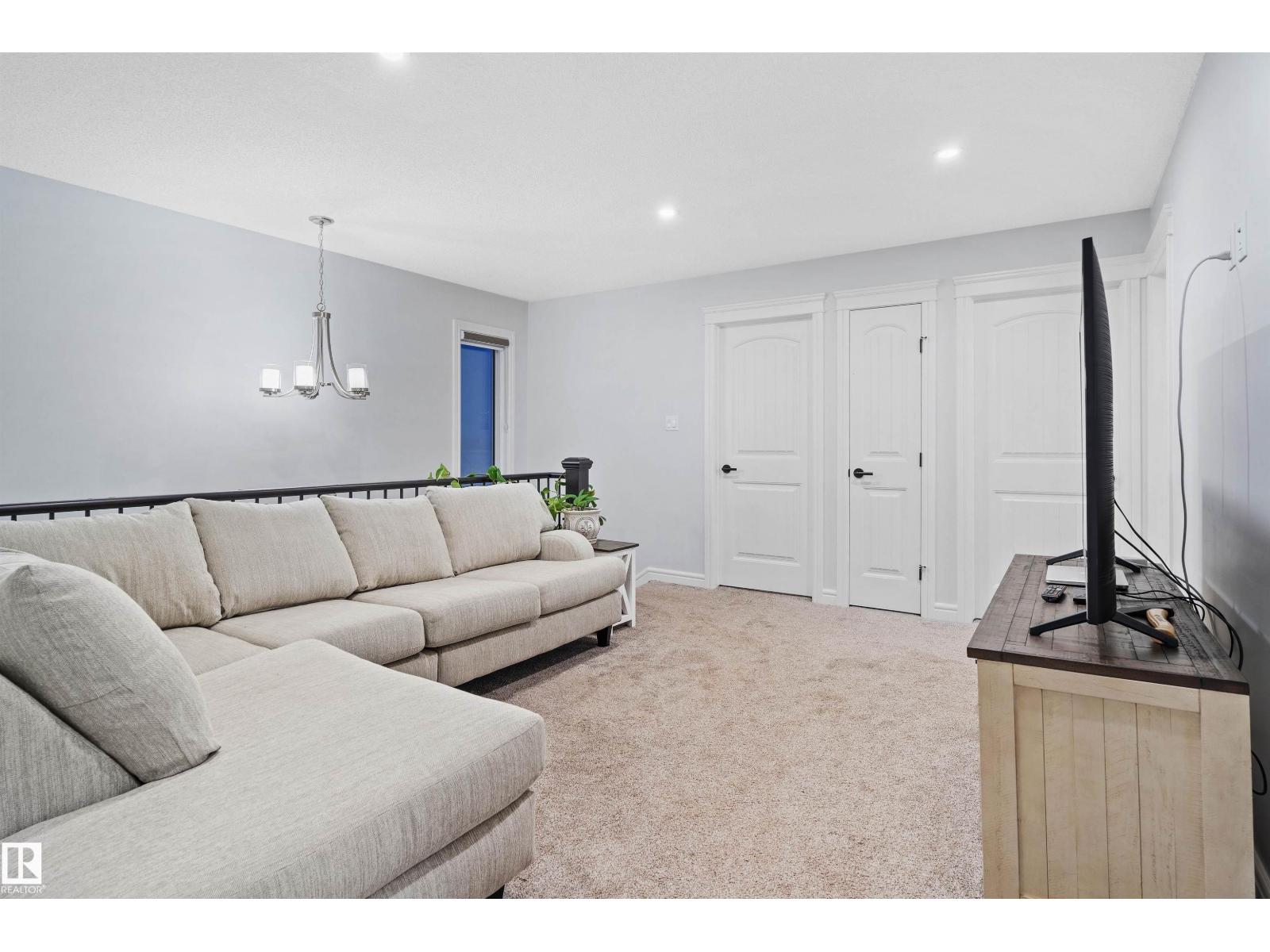 Photo 3 of 449 Conroy Cr Sw Sw, Edmonton AB