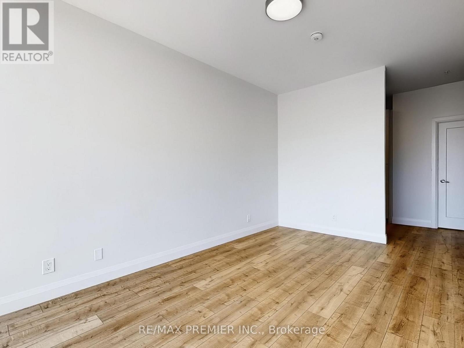 Photo 15 of 2003 500 Brock Avenue, Burlington ON