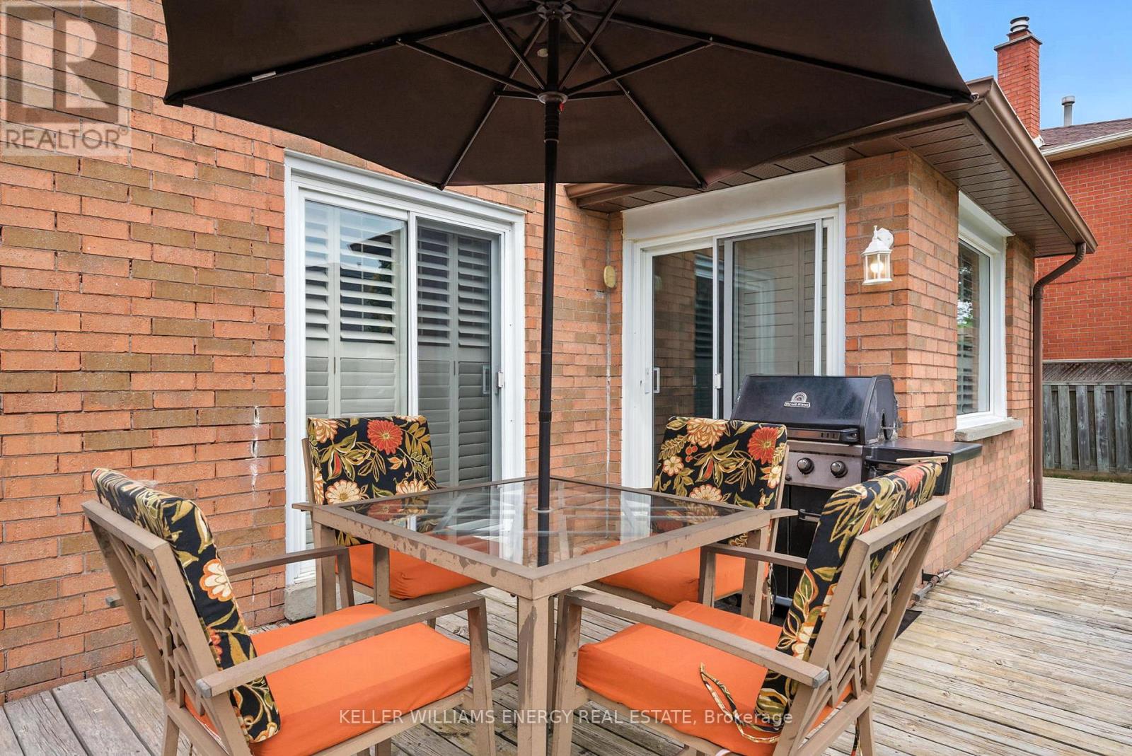 Photo 34 of 49 Cairns Drive, Markham ON