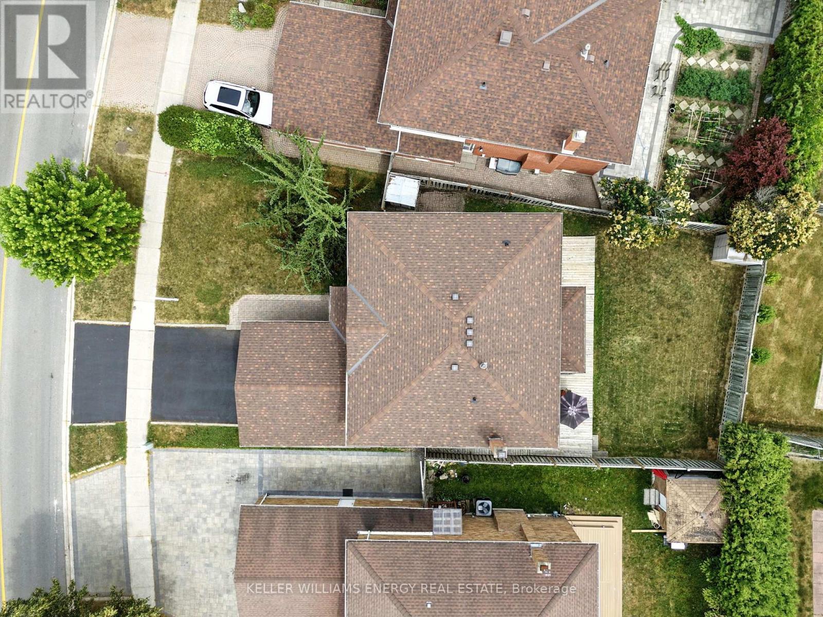 Photo 1 of 49 Cairns Drive, Markham ON