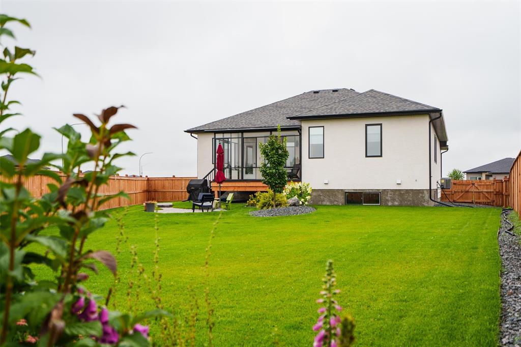 Photo 33 of 29 Cairn Crescent, Dugald MB