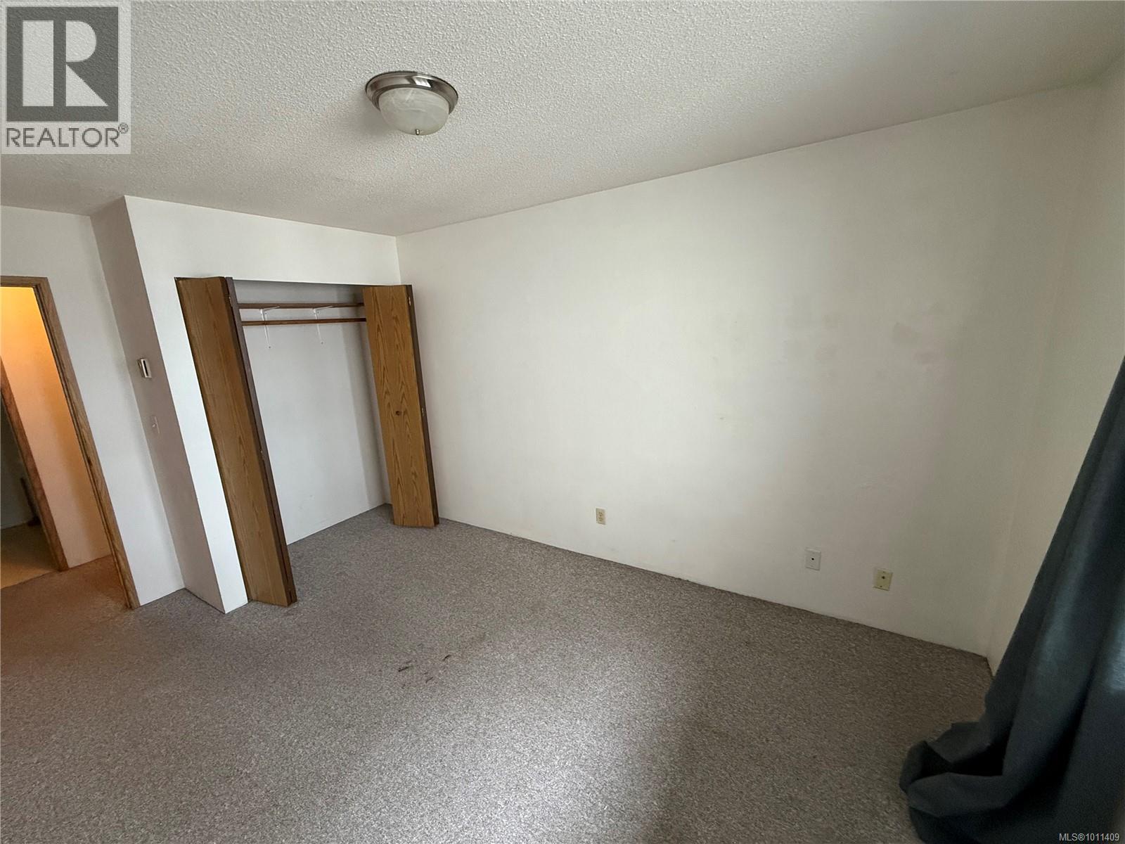 Photo 1 of 306 755 Hillside Ave, Victoria BC