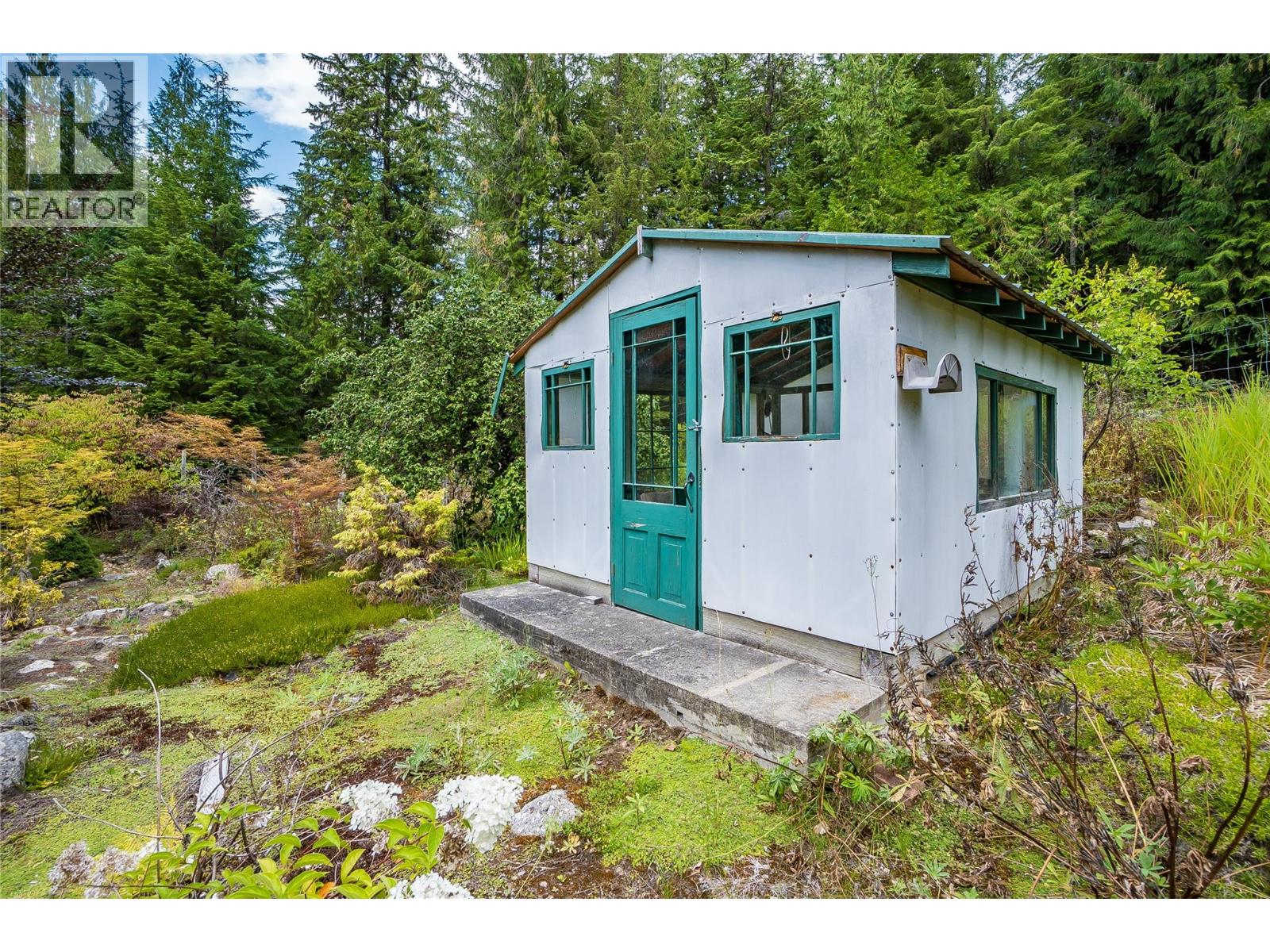 Photo 3 of 8780 Martens Road, Slocan BC