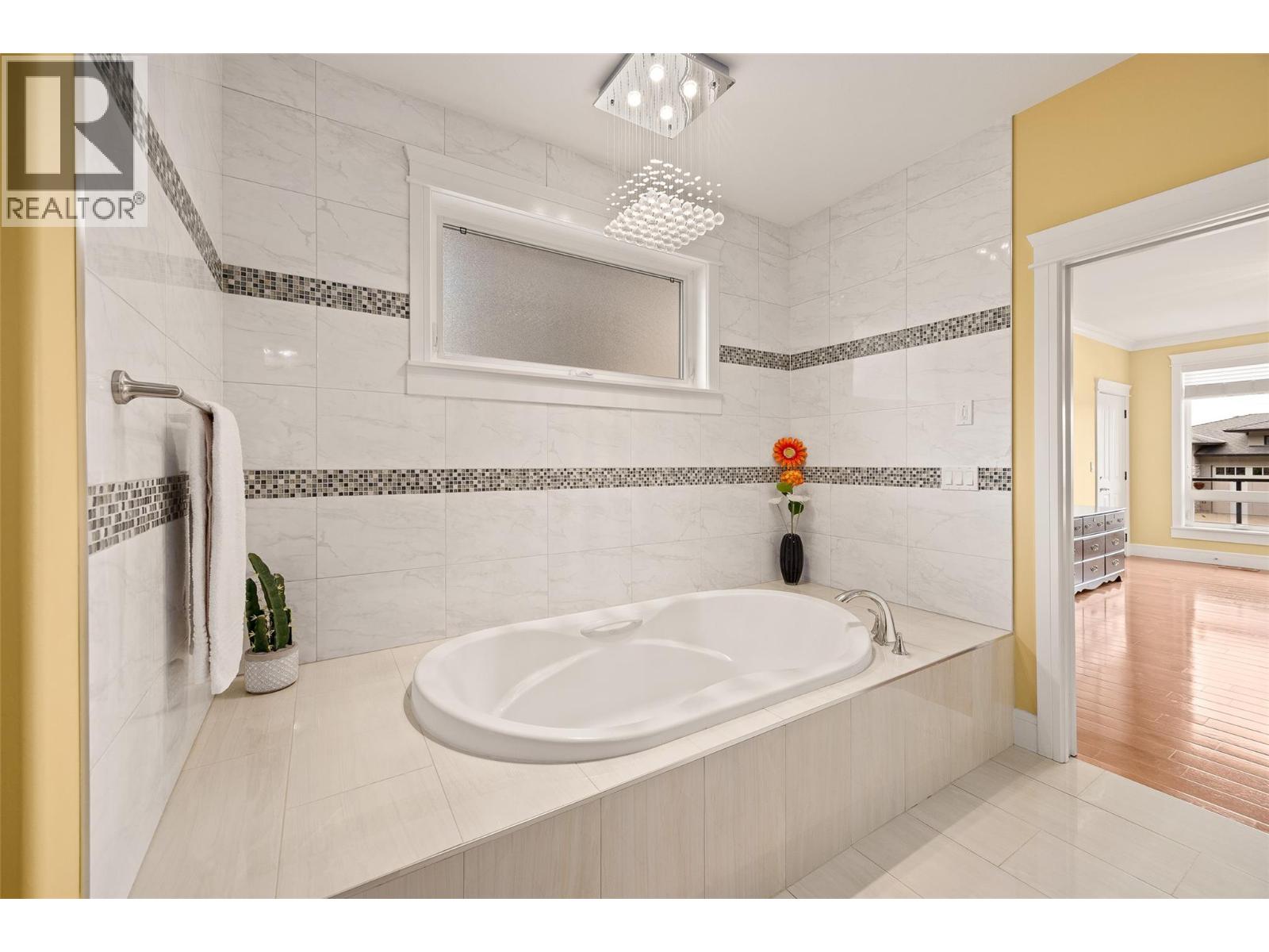  5661 Jasper Way, Kelowna