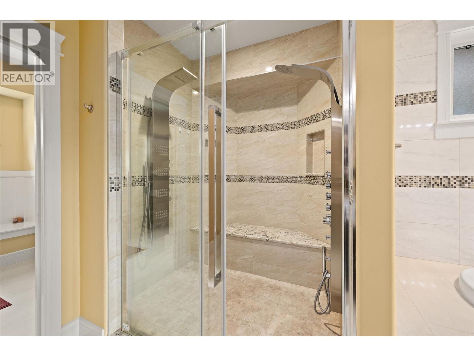  5661 Jasper Way, Kelowna