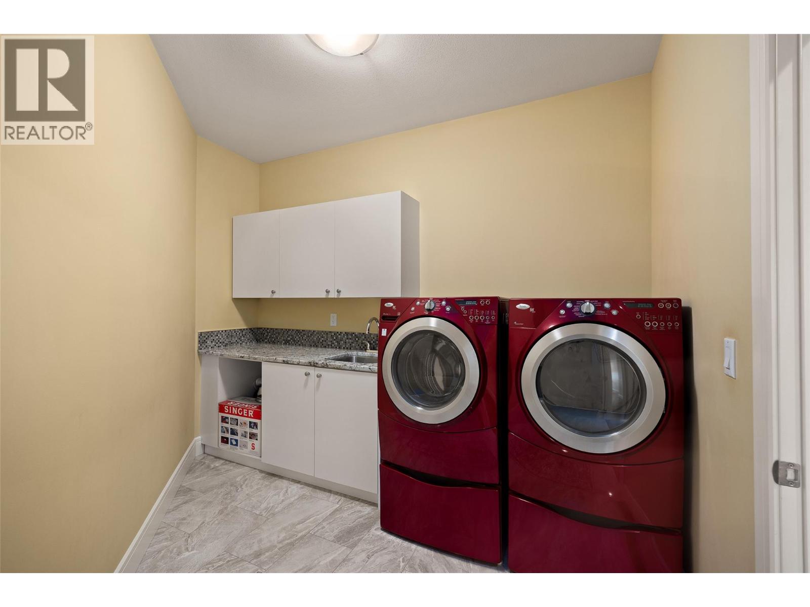  5661 Jasper Way, Kelowna