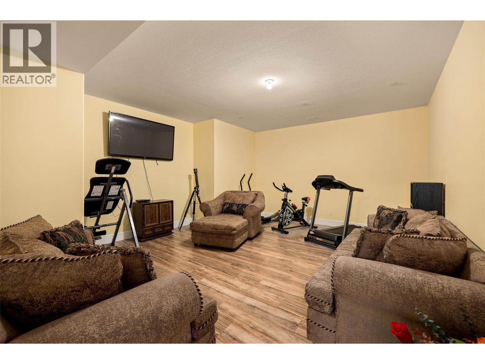  5661 Jasper Way, Kelowna