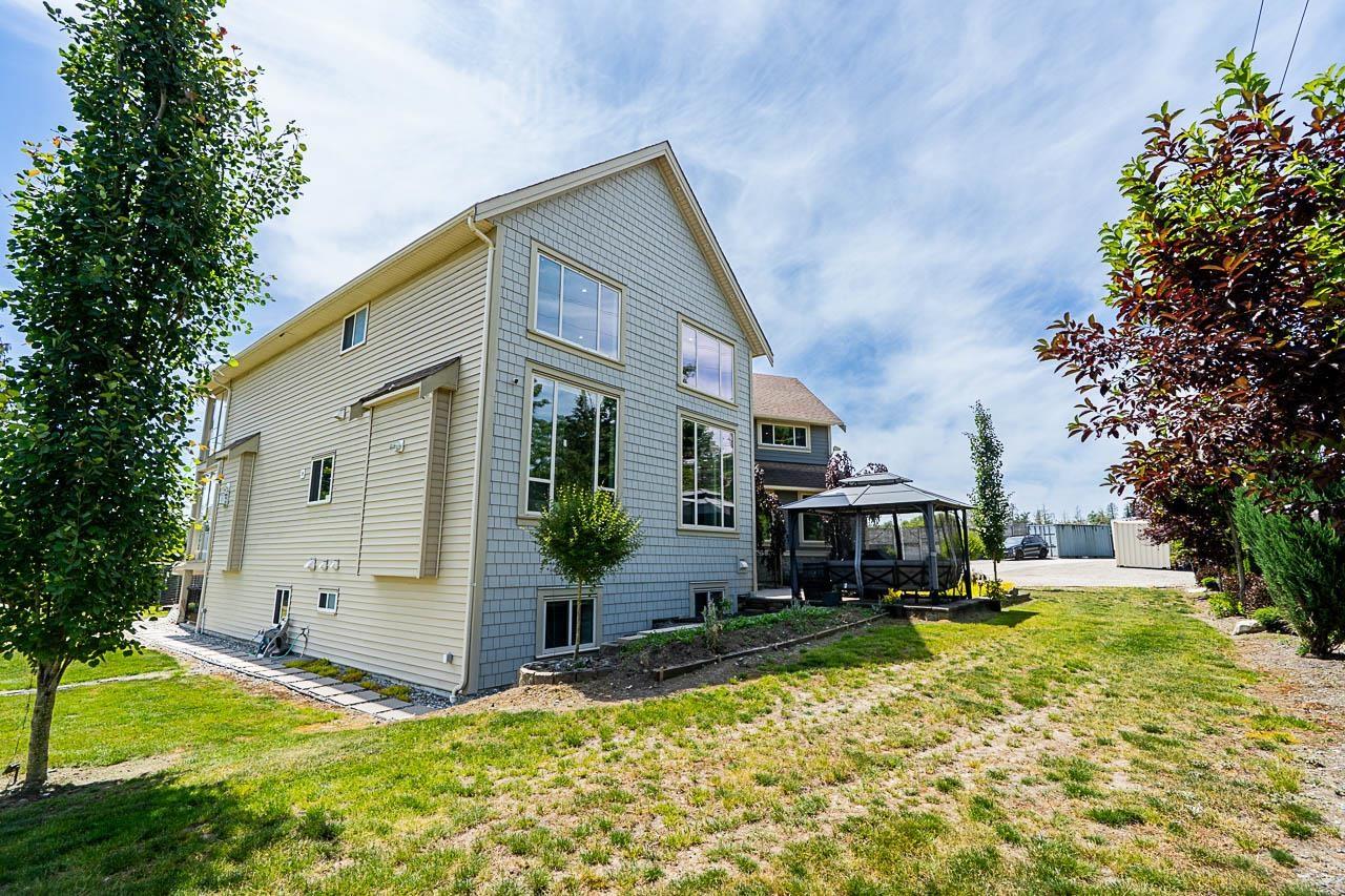 Photo 30 of 27562 48 Avenue, Langley BC