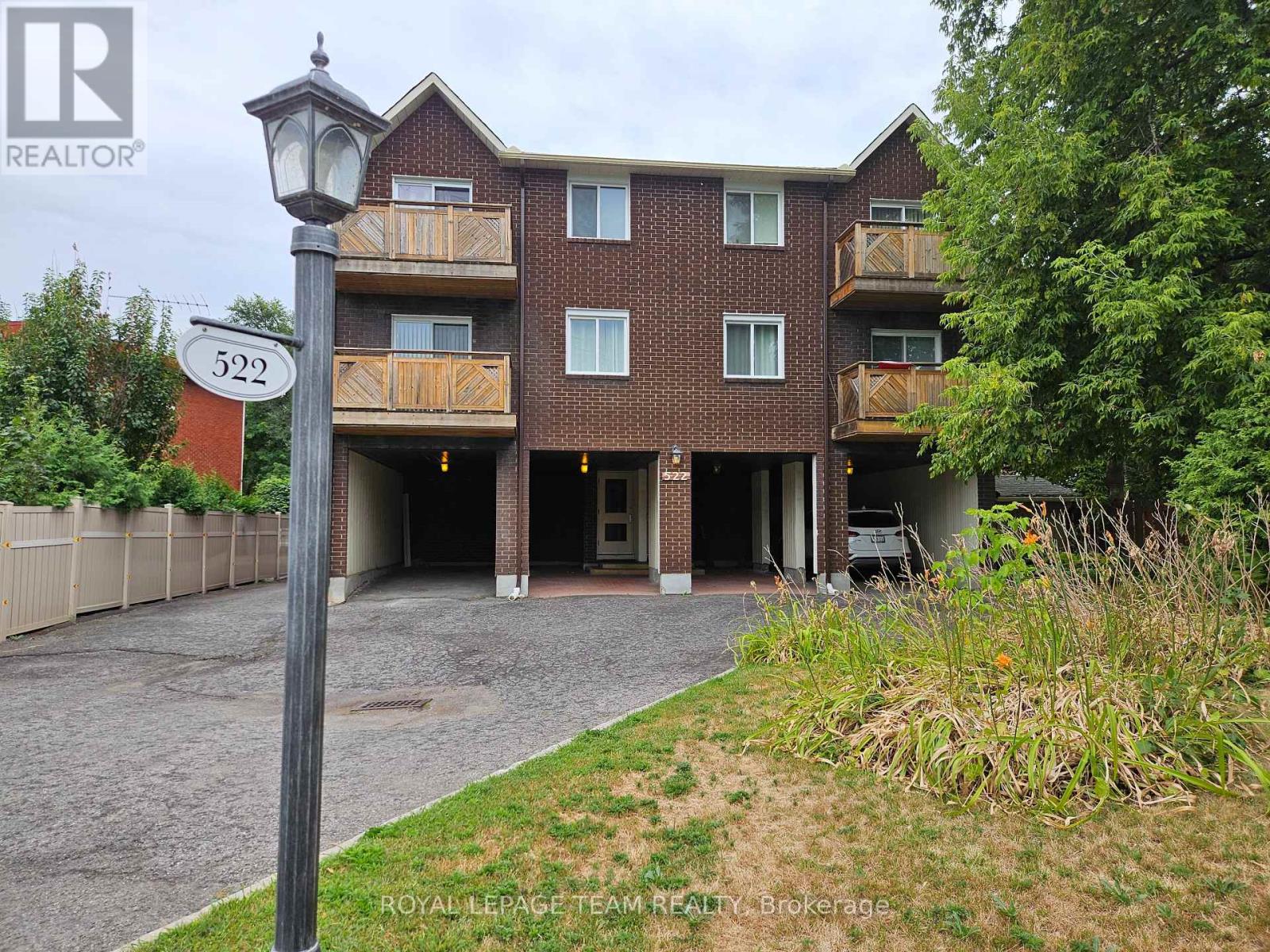 Welcome to 522 Riverdale Ave. in Old Ottawa South