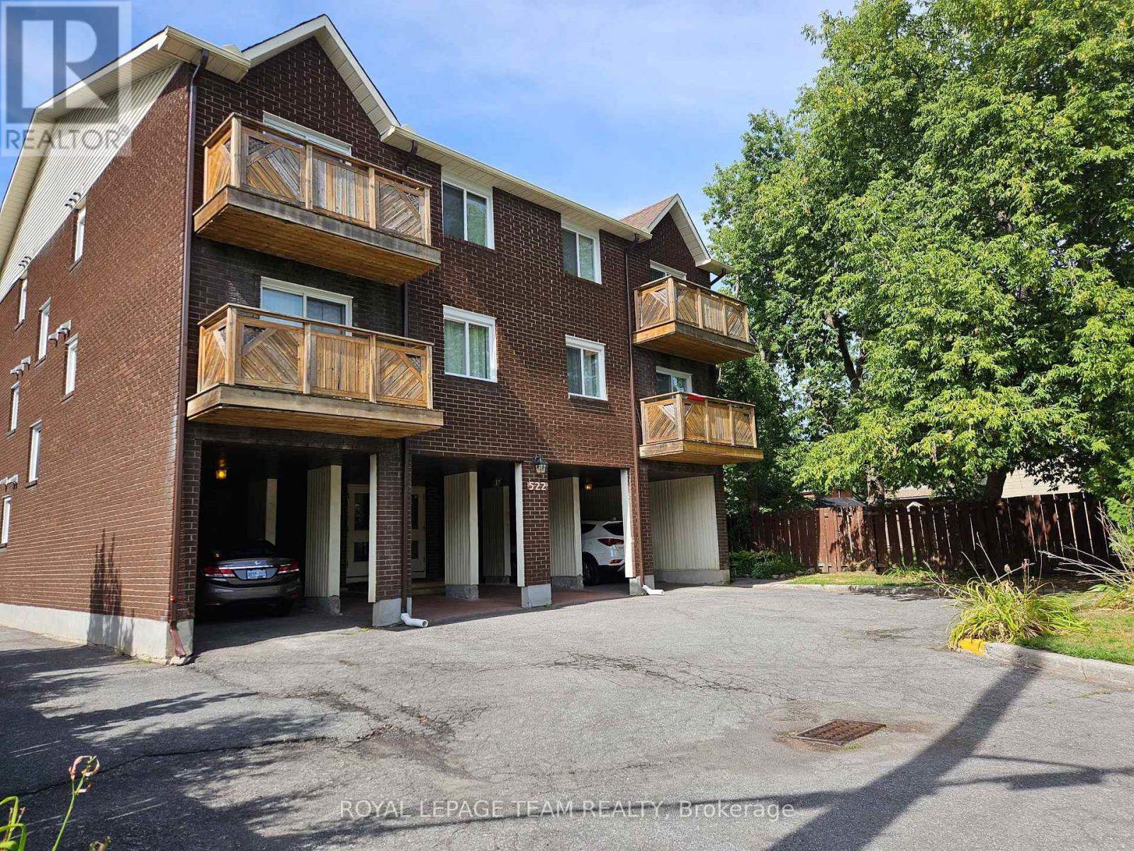 Quiet intimate condo building with only 10 units