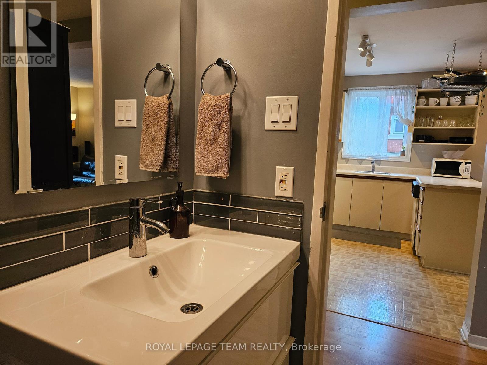 Photo 17 of 5 522 Riverdale Avenue S, Ottawa ON