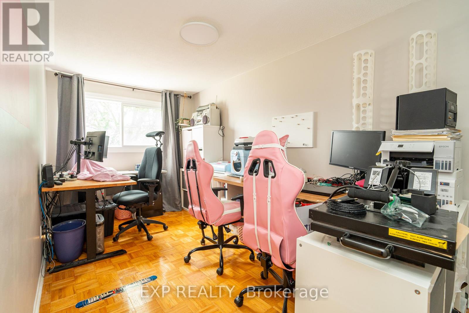 Photo 6 of 40 2296 Orient Park Drive, Ottawa ON