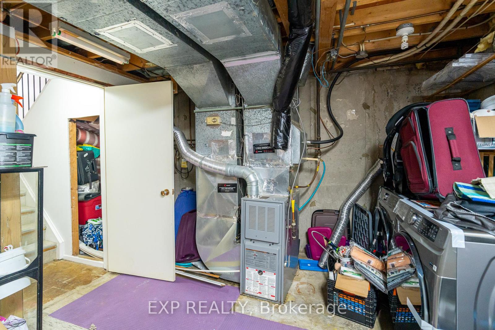 Photo 17 of 40 2296 Orient Park Drive, Ottawa ON
