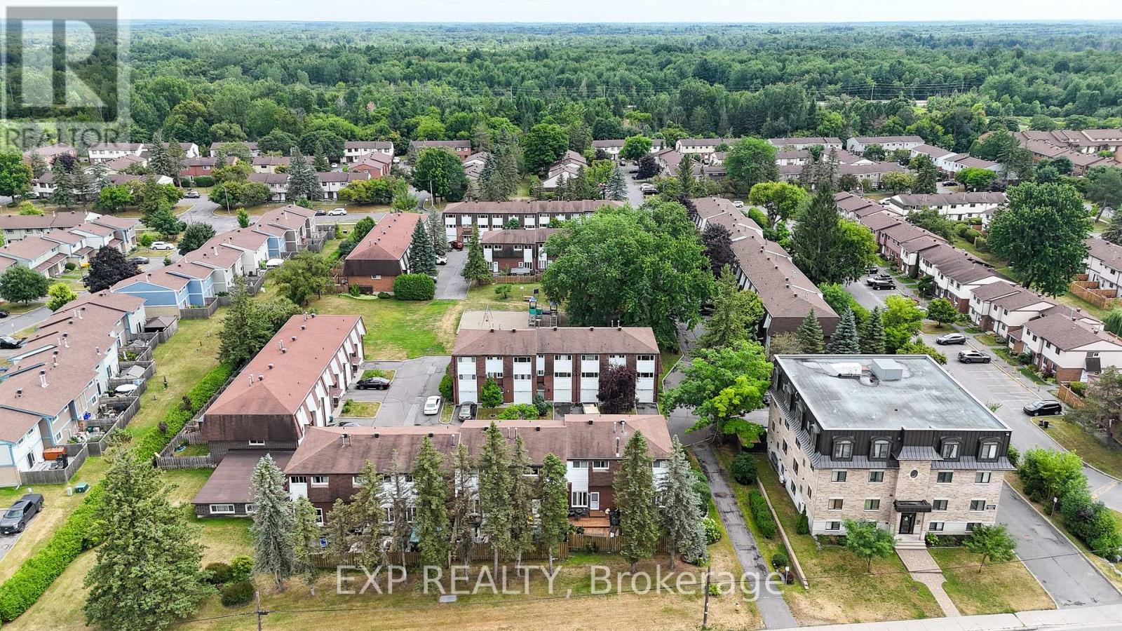 Photo 23 of 40 2296 Orient Park Drive, Ottawa ON