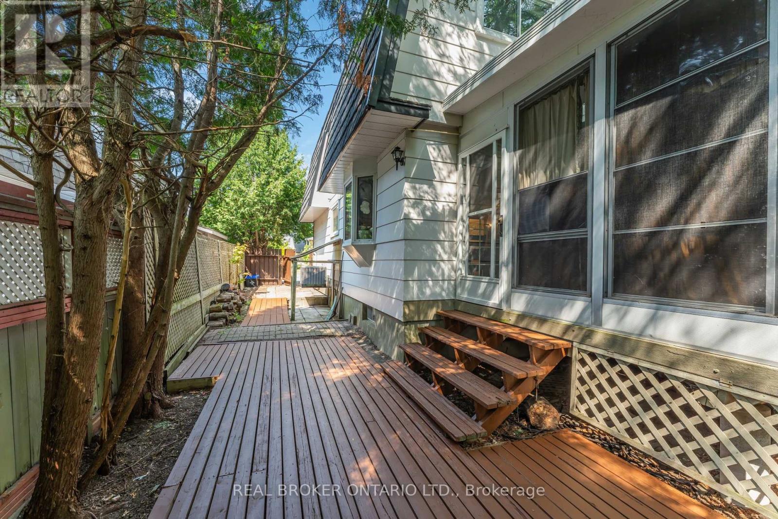 Photo 34 of 77 Priam Way, Ottawa ON