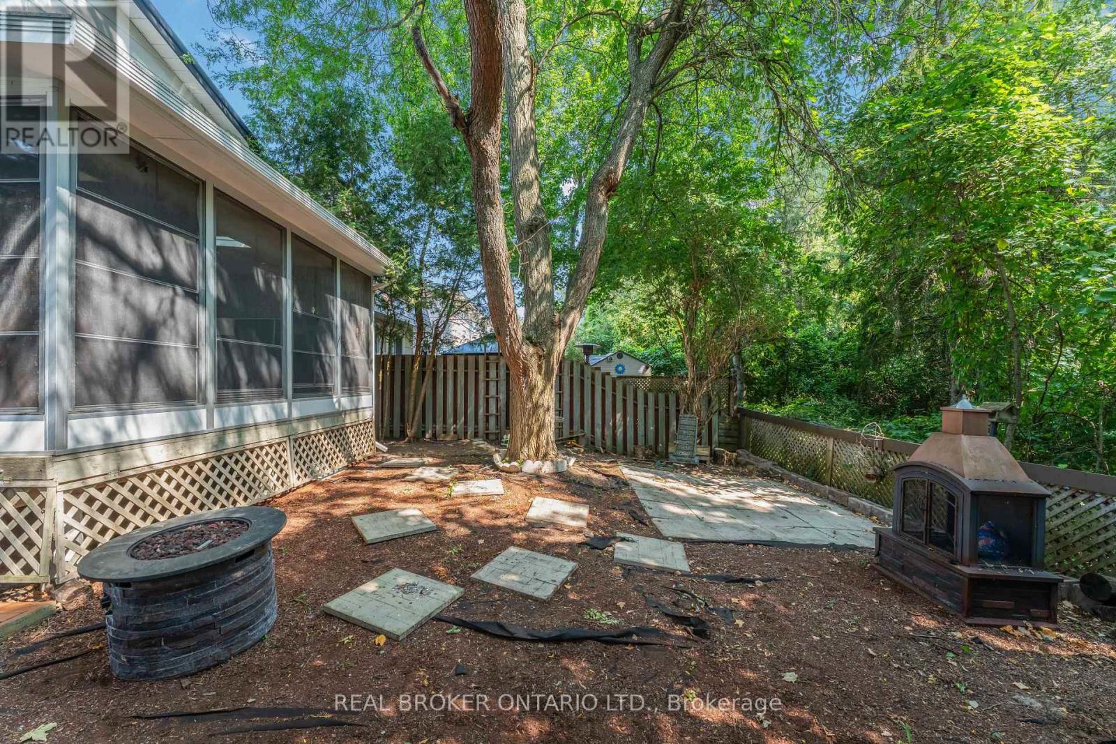 Photo 35 of 77 Priam Way, Ottawa ON