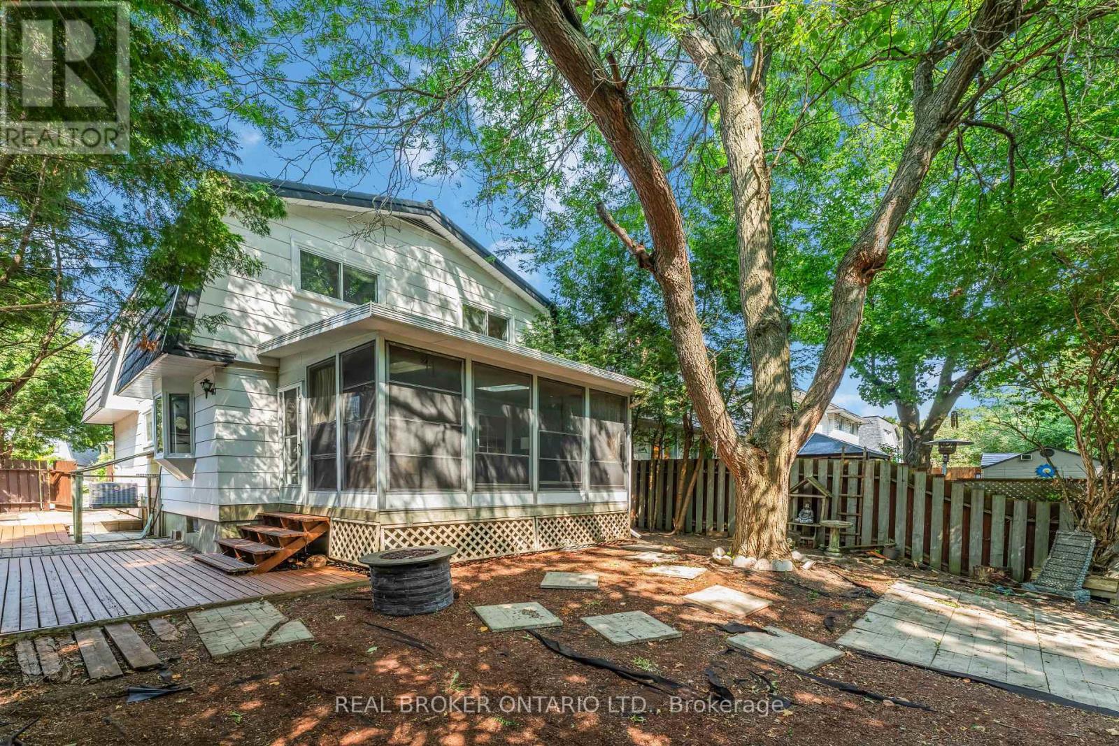Photo 36 of 77 Priam Way, Ottawa ON