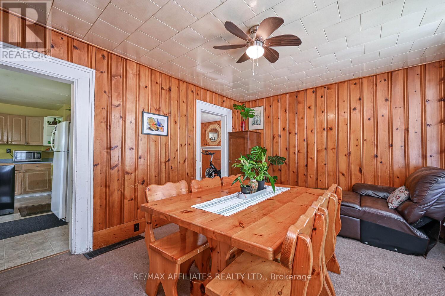 Photo 11 of 60 Chambers Street, Smiths Falls ON