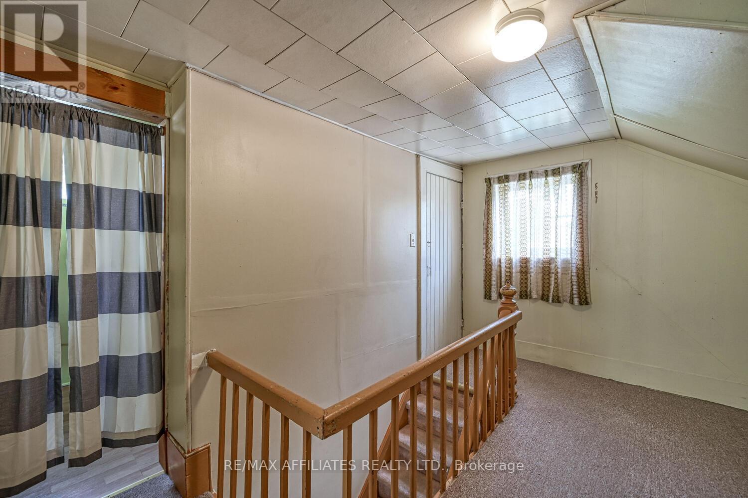 Photo 41 of 60 Chambers Street, Smiths Falls ON